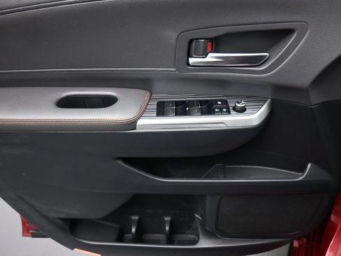 Used 2021 Toyota Sienna XSE FWD image 10