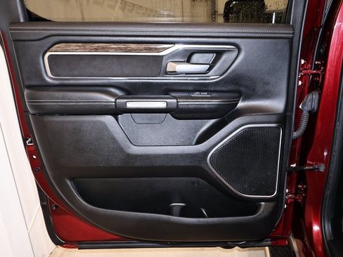 Used 2019 RAM 1500 Laramie image 16