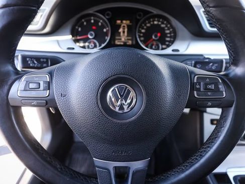 Used 2013 Volkswagen CC Sport FWD image 27