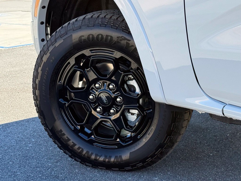 New 2026 Ford Ranger XLT w/ Black Appearance Package RWD image 15