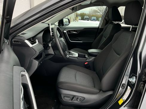 Used 2025 Toyota RAV4 XLE w/ Weather Package image 10