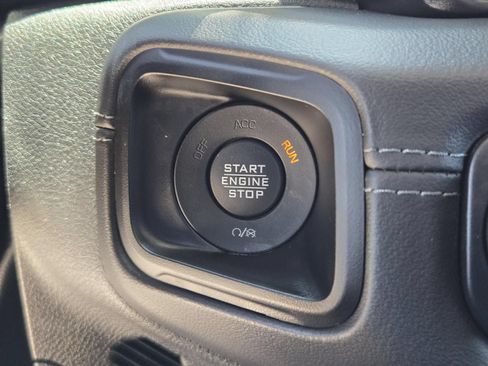 Used 2025 Jeep Wrangler Unlimited Rubicon 4xe w/ Convenience Group AWD/4WD image 14