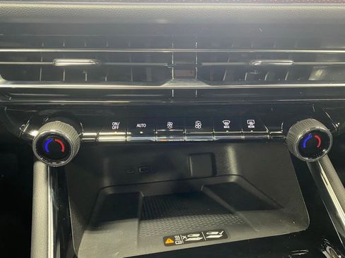 New 2026 Chevrolet Traverse RS w/ LPO, Floor Liner Package image 43