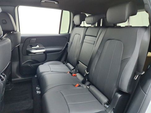 New 2026 Mercedes-Benz GLB 250 image 18