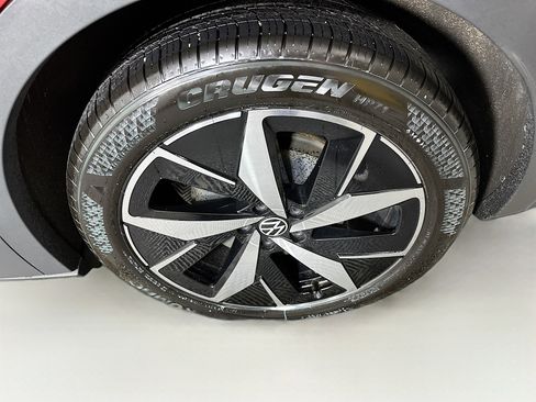 Used 2023 Volkswagen ID.4 S image 11