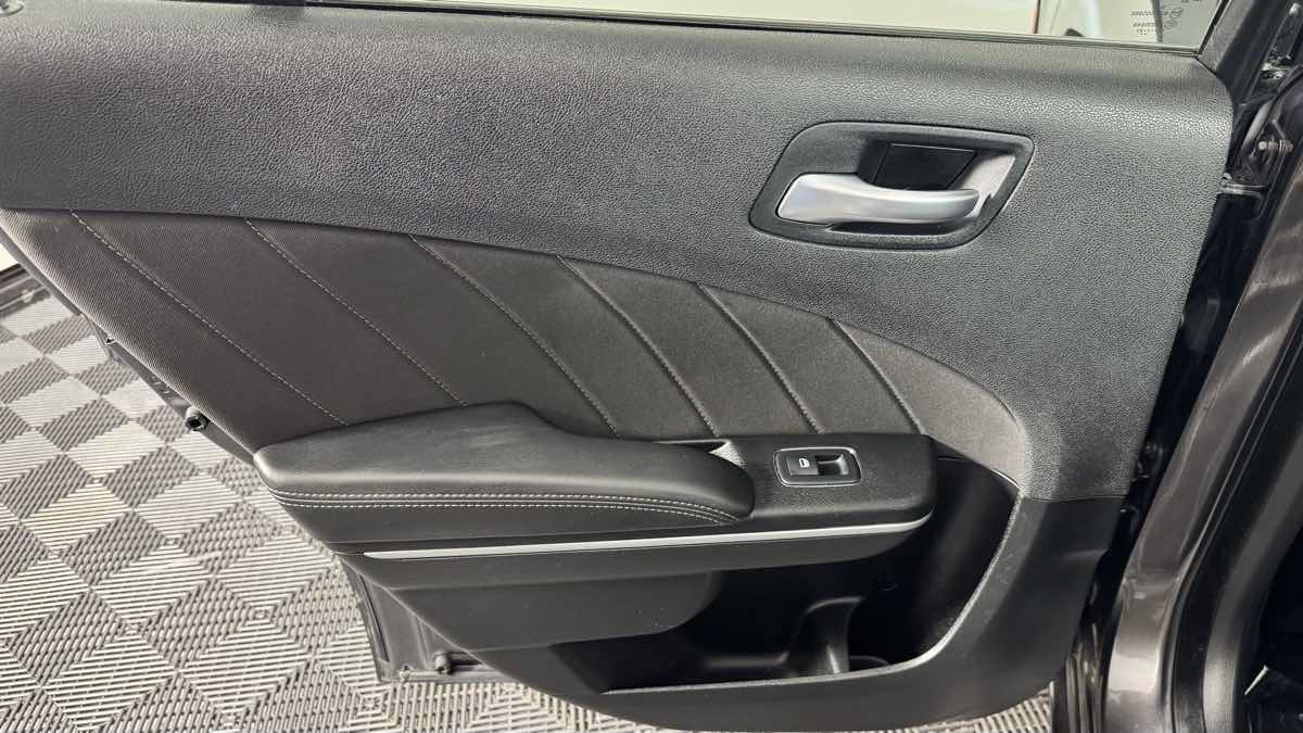 Used 2023 Dodge Charger SXT RWD image 23