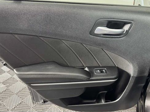 Used 2023 Dodge Charger SXT RWD image 23