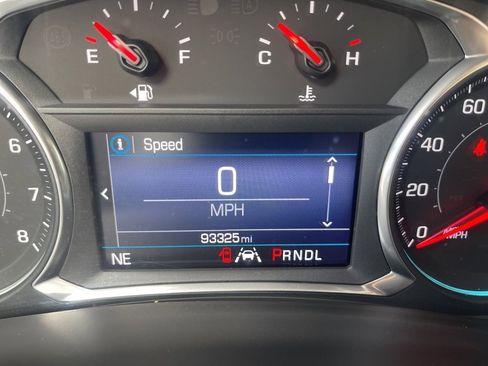 Used 2020 Chevrolet Equinox LT image 19