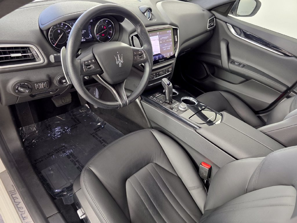 Used 2023 Maserati Ghibli Modena RWD image 10