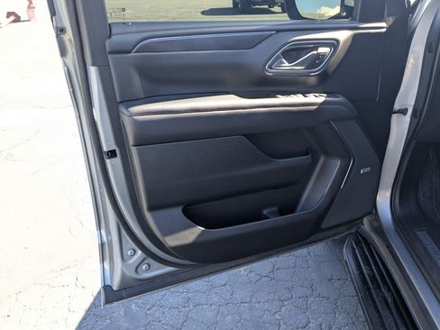 Used 2023 Chevrolet Tahoe RST AWD/4WD image 14