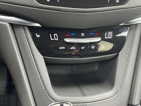 Used 2025 Cadillac XT5 Premium Luxury image 27