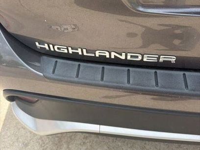 Used 2023 Toyota Highlander XSE