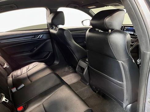 Used 2018 Honda Accord Sport image 13