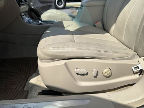 Used 2008 Cadillac DTS FWD image 27