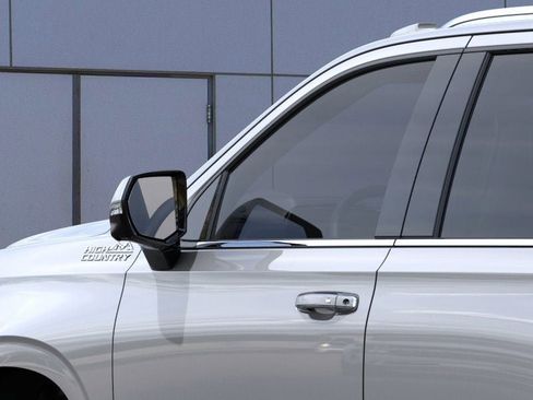 New 2026 Chevrolet Tahoe High Country AWD/4WD image 26