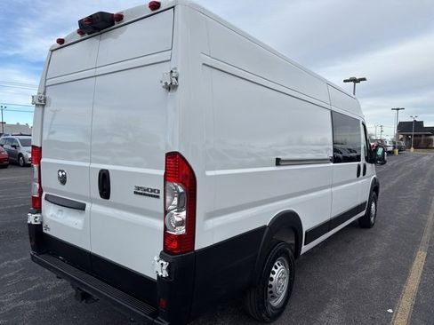 Used 2025 RAM ProMaster 3500 w/ Crew Van Package image 10