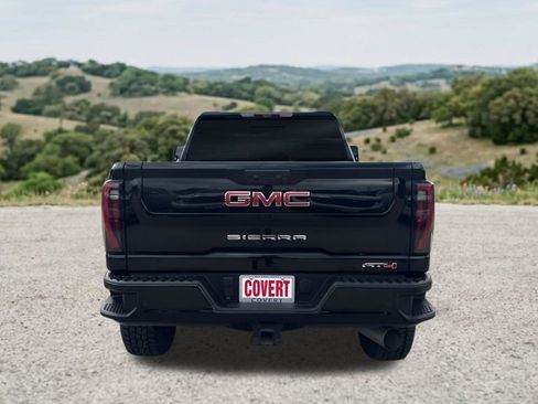 Used 2024 GMC Sierra 2500 AT4 w/ AT4 Premium Plus Package AWD/4WD image 9