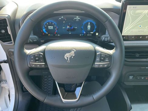 Used 2025 Ford Bronco Sport Outer Banks w/ Outer Banks Tech Package+ AWD/4WD image 14