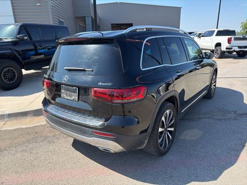 Used 2023 Mercedes-Benz GLB 250 4MATIC image 27