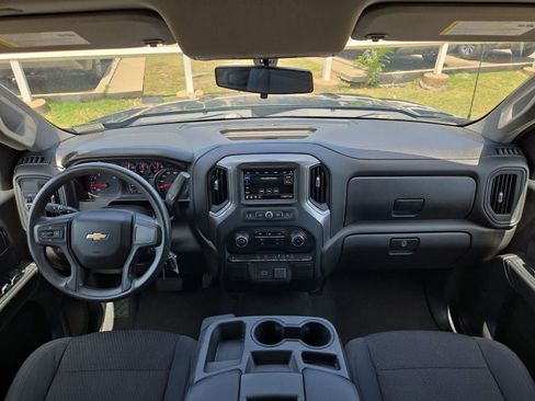 Used 2019 Chevrolet Silverado 1500 Custom w/ Trailering Package RWD image 13