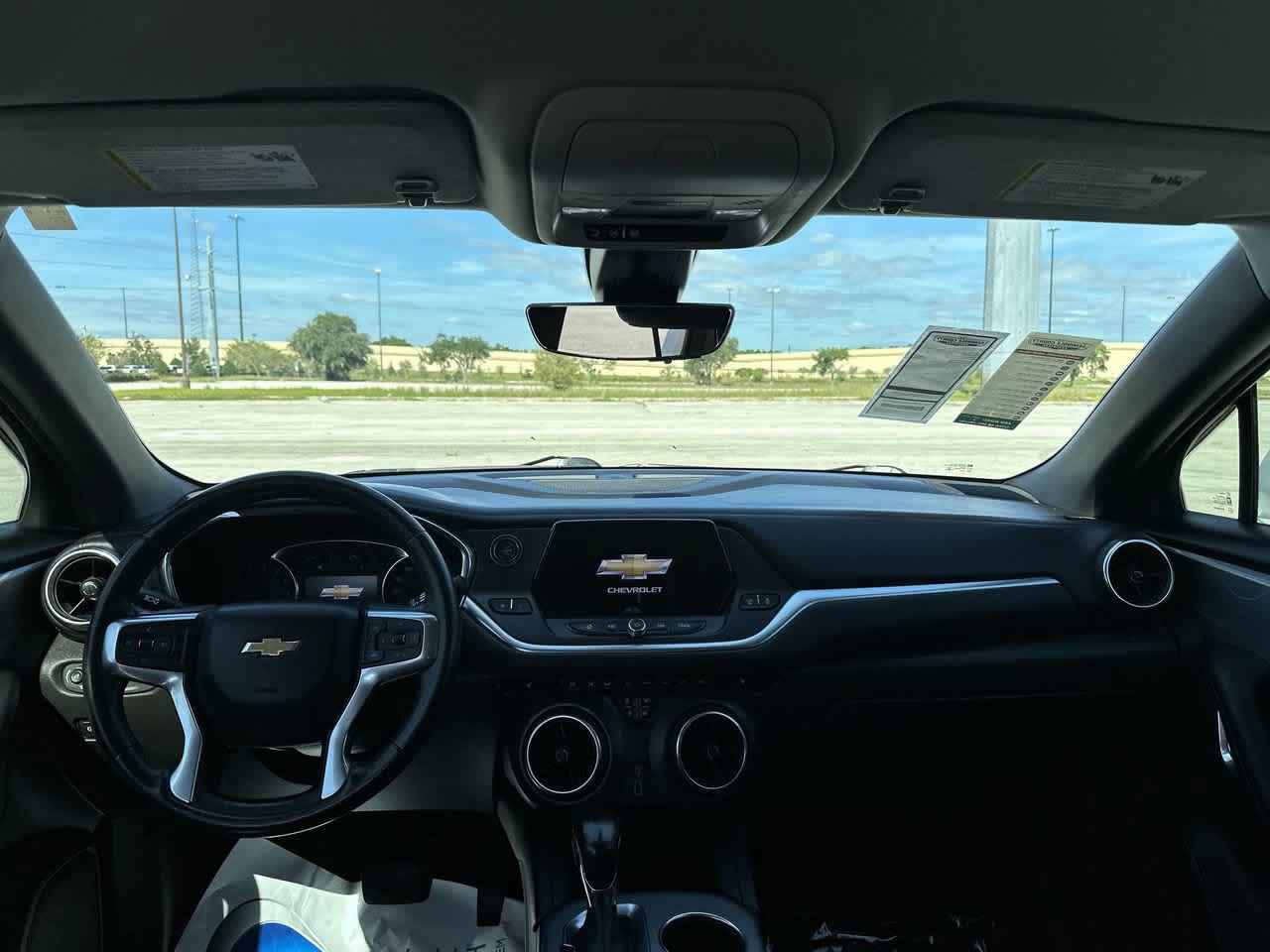 Used 2020 Chevrolet Blazer LT w/ Sound & Technology Package FWD image 13
