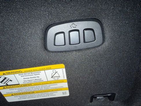 Used 2023 Ford F150 Lightning Lariat image 29