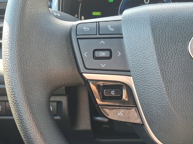 Used 2025 Toyota Camry LE FWD image 22
