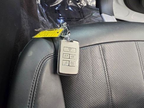 Used 2018 Land Rover Range Rover Sport HSE AWD/4WD image 26