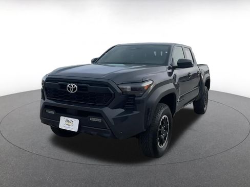 Used 2025 Toyota Tacoma TRD Off-Road image 4
