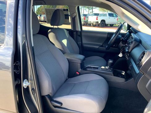 Used 2023 Toyota Tacoma SR image 9