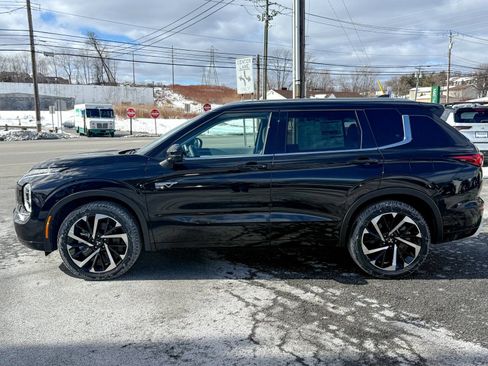 New 2025 Mitsubishi Outlander SEL image 4