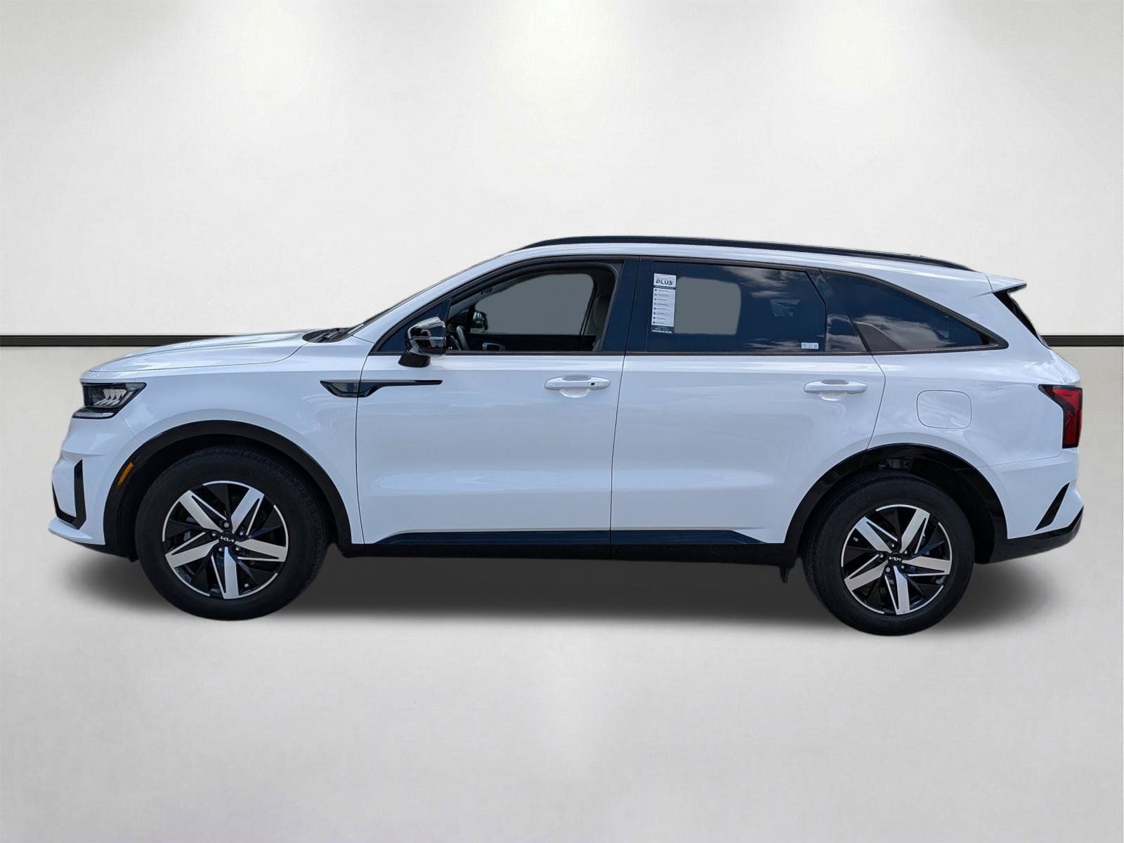 Used 2023 Kia Sorento S FWD image 7
