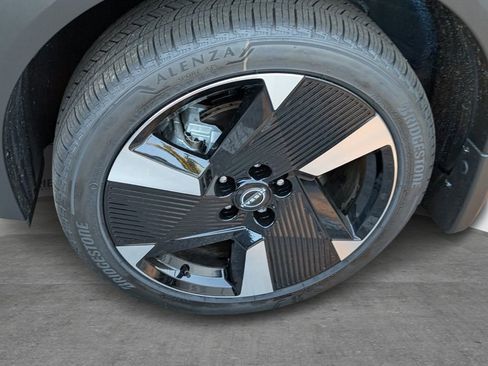 New 2025 Nissan Kicks SR image 5