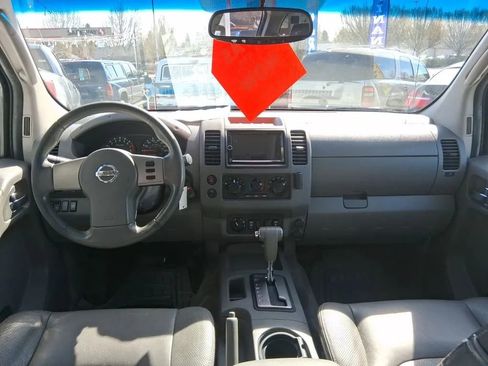 Used 2005 Nissan Frontier LE w/ (X01) Leather Pkg AWD/4WD image 12