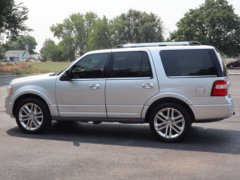 Used 2016 Ford Expedition Platinum AWD/4WD image 8