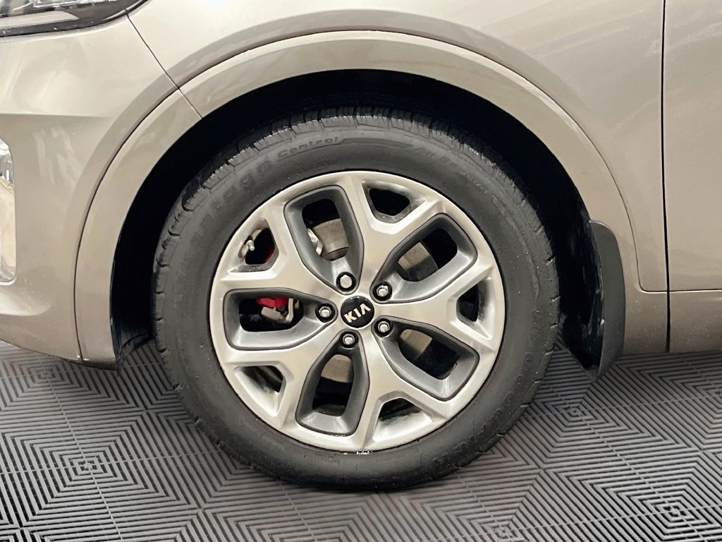Used 2019 Kia Sorento SX FWD image 11