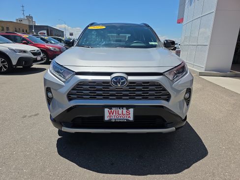 Used 2019 Toyota RAV4 XSE w/ XSE Weather Package AWD/4WD image 5