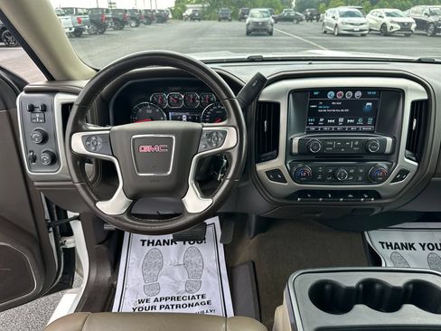 Used 2018 GMC Sierra 1500 SLT w/ SLT Premium Package AWD/4WD image 16