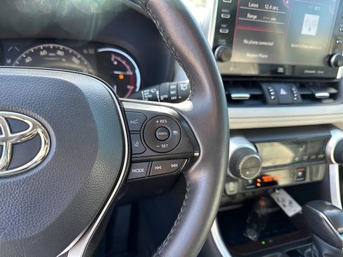 Used 2022 Toyota RAV4 Limited image 30