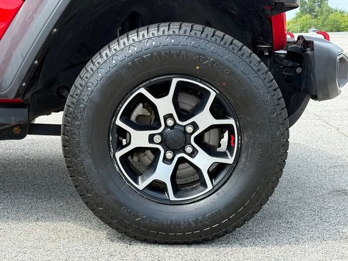 Used 2021 Jeep Wrangler Rubicon AWD/4WD image 11