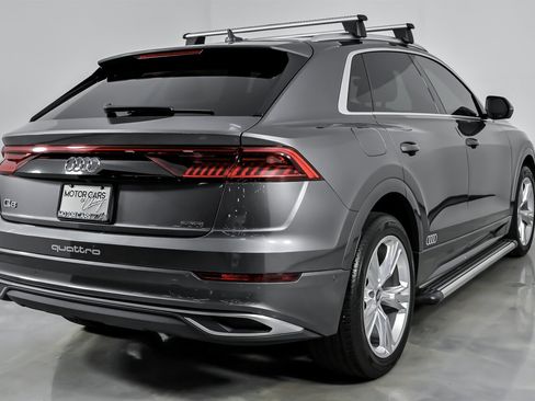 Used 2019 Audi Q8 Premium Plus w/ Premium Plus image 12