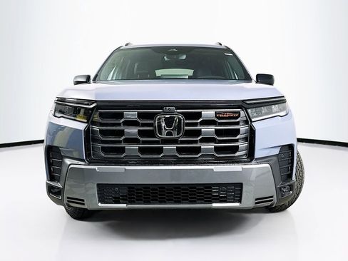 New 2026 Honda Pilot TrailSport image 5