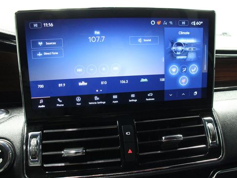 Used 2024 Lincoln Navigator Reserve image 24