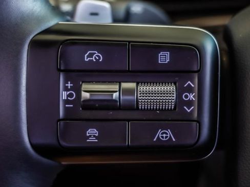 Certified 2025 Hyundai Santa Fe SEL FWD image 34