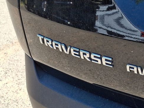 Used 2023 Chevrolet Traverse LT w/ LT Premium Package AWD/4WD image 31