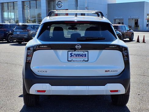 New 2026 Nissan Kicks SR w/ Cold Weather Package image 6