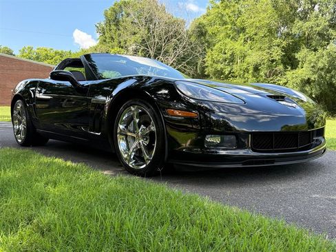 Used 2010 Chevrolet Corvette Grand Sport w/ Roof Package RWD image 27
