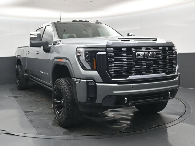 Used 2024 GMC Sierra 2500 Denali Ultimate w/ Max Trailering Package AWD/4WD image 1