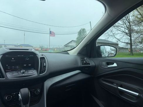 Used 2014 Ford Escape SE w/ Equipment Group 201A AWD/4WD image 10