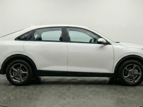 Used 2025 Kia K4 LXS FWD image 11